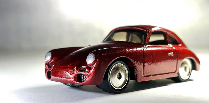 Illustration for article titled A crimson Porsche